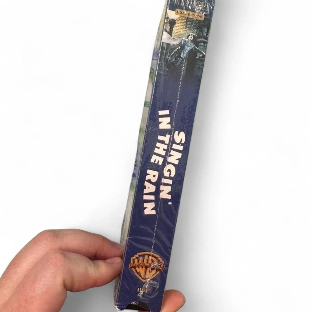 Singin' in the Rain VHS Gene Kelly‎ Donald O'Connor Debbie Reynolds Classic